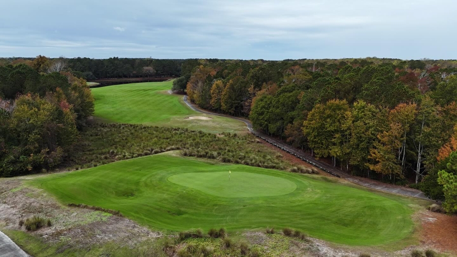 Barefoot Resort & Golf