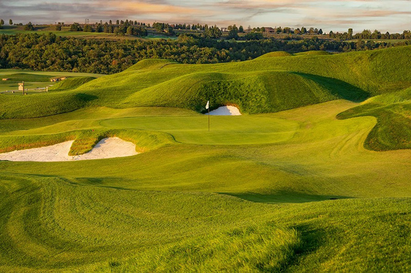 Cliffhangers Golf Course