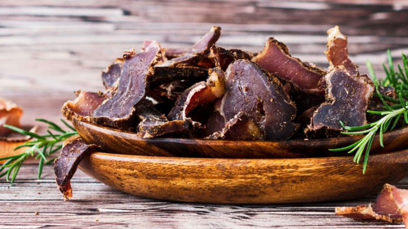 Thịt phơi khô (Biltong)