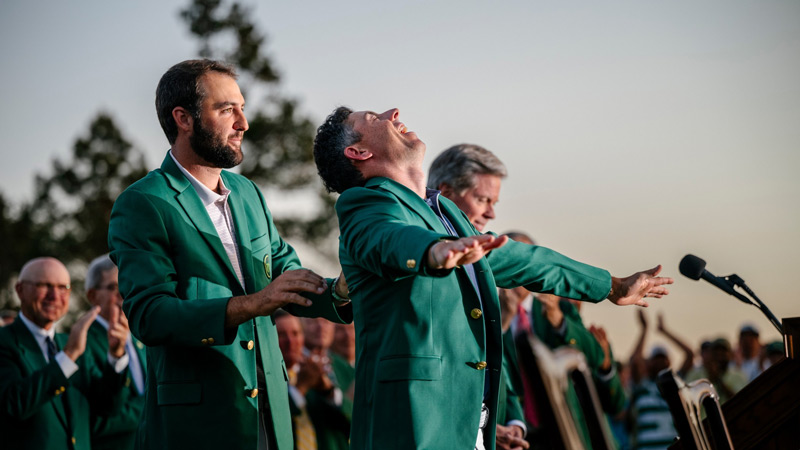 Áo xanh nhà vô địch