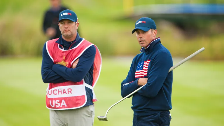 Lance Bennett từng làm caddie cho Matt Kuchar