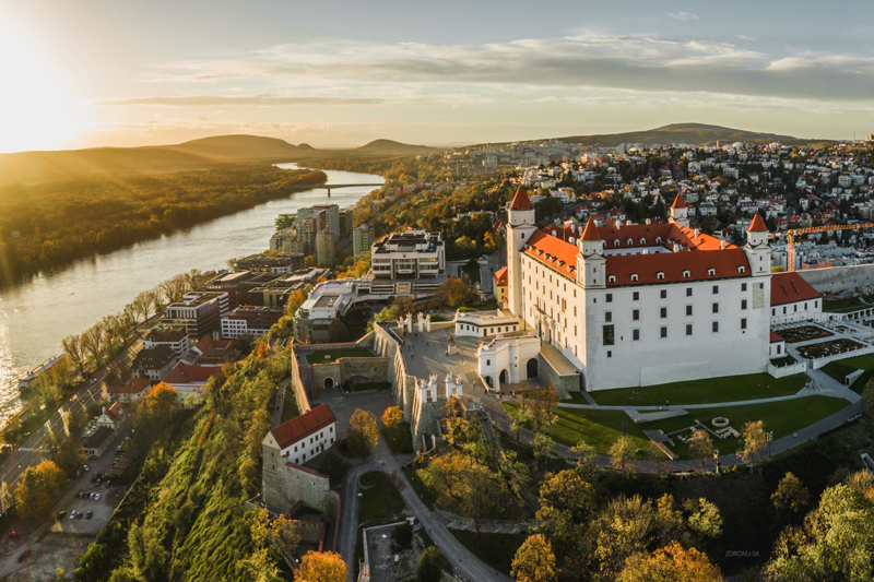 Lâu đài Bratislava