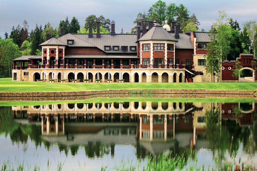 Pestovo Golf & Yacht Club
