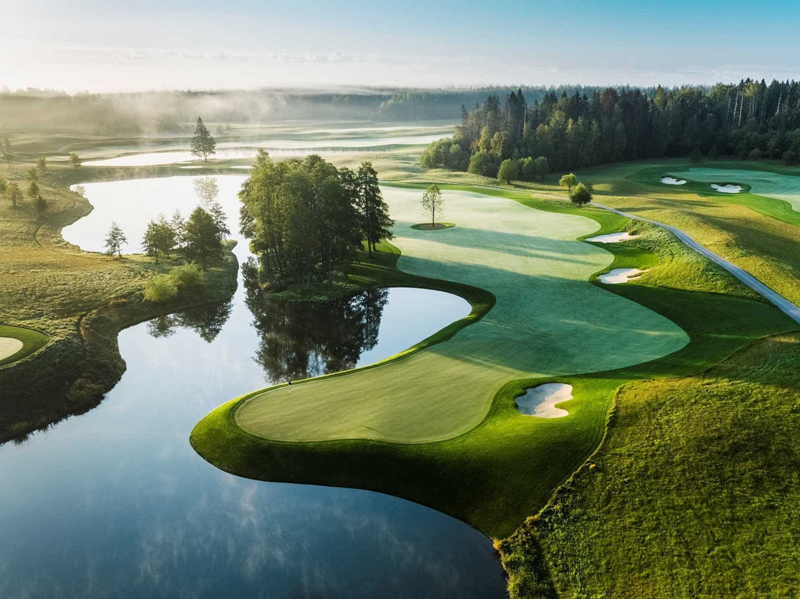 Raevo Golf & Country Club