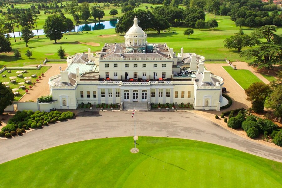 Clubhouse Stoke Park