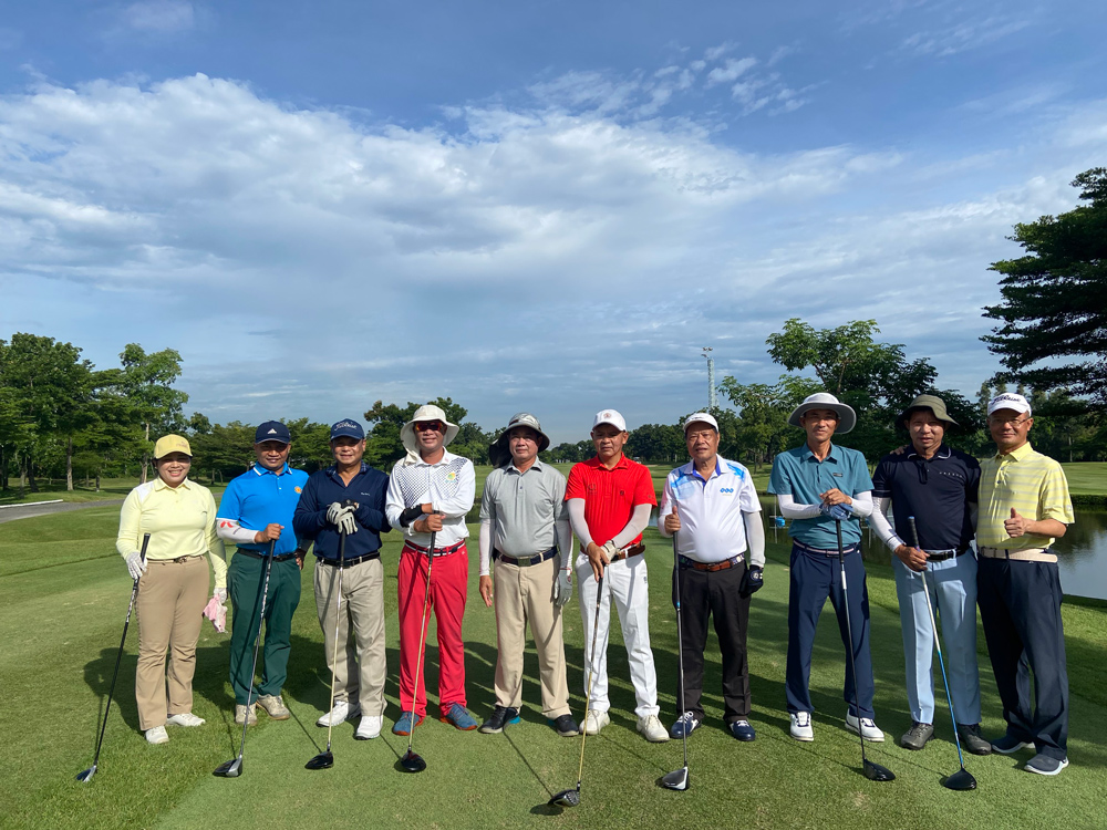 Đoàn khách AT Travel Vietnam trải nghiệm sân golf tại Thái Lan