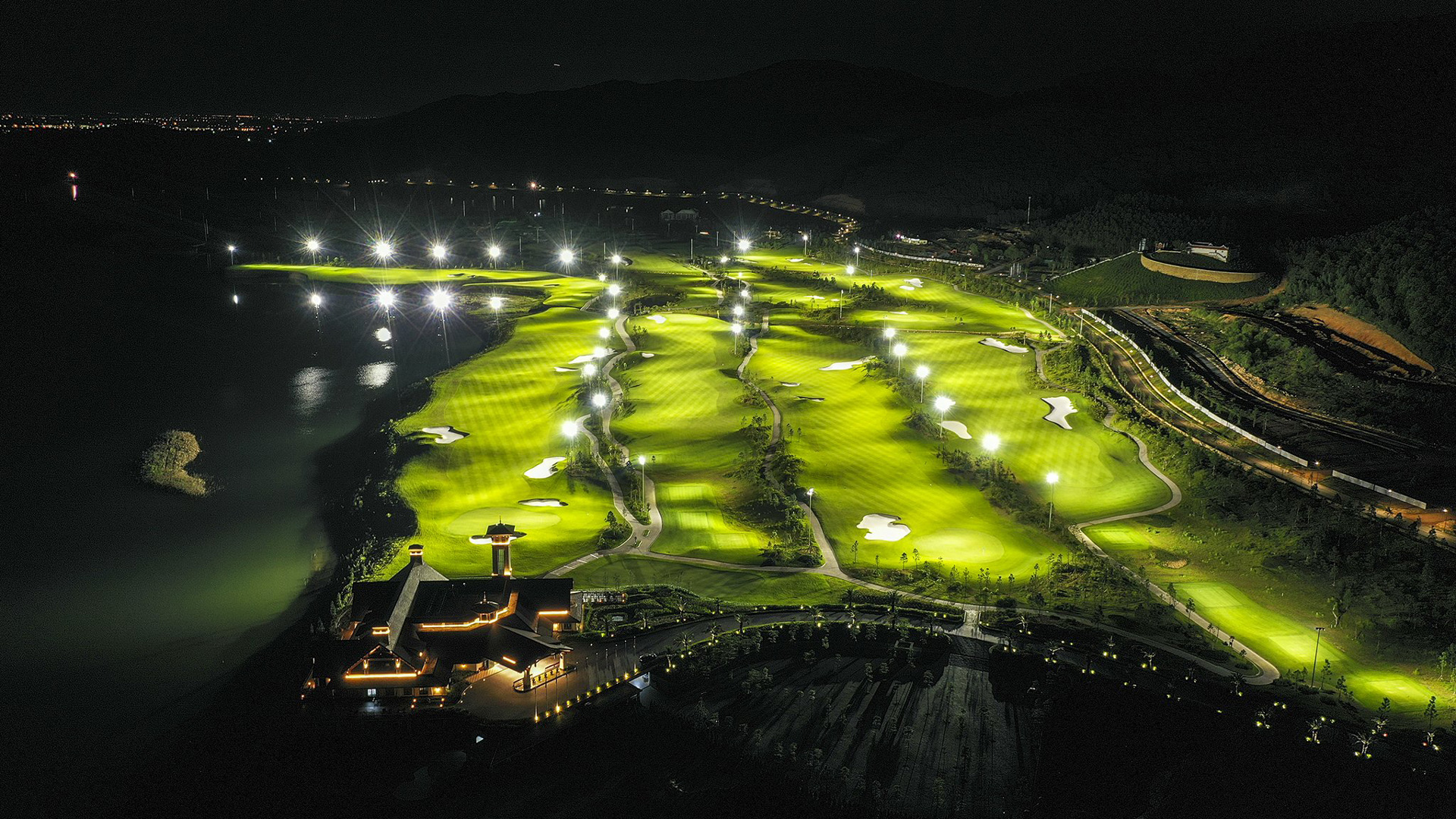 Thanh Lanh Valley Golf & Resort