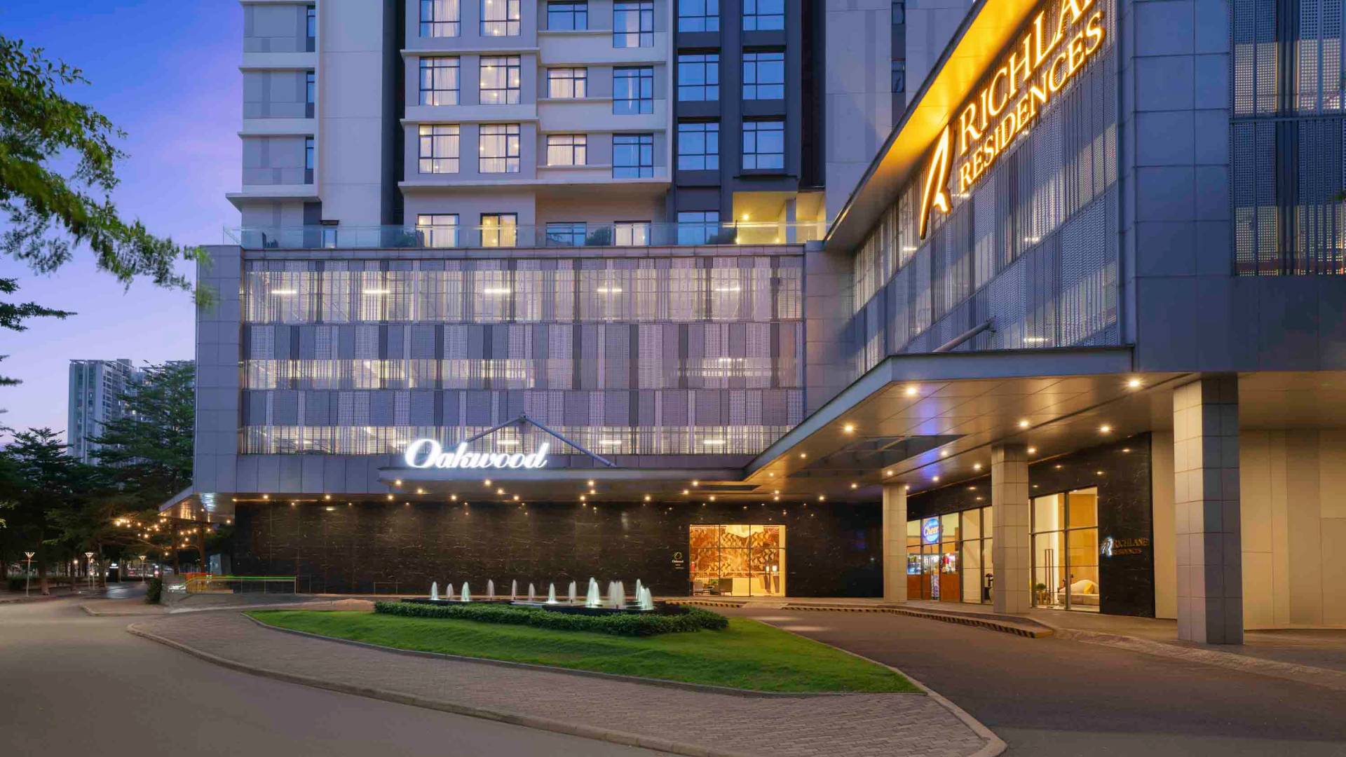 Oakwood Residence Saigon