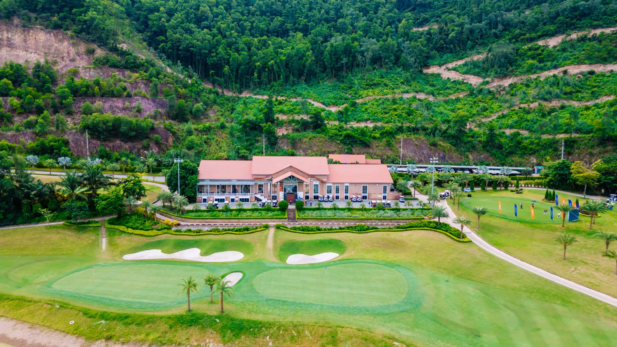 Amber Hills Golf & Resort