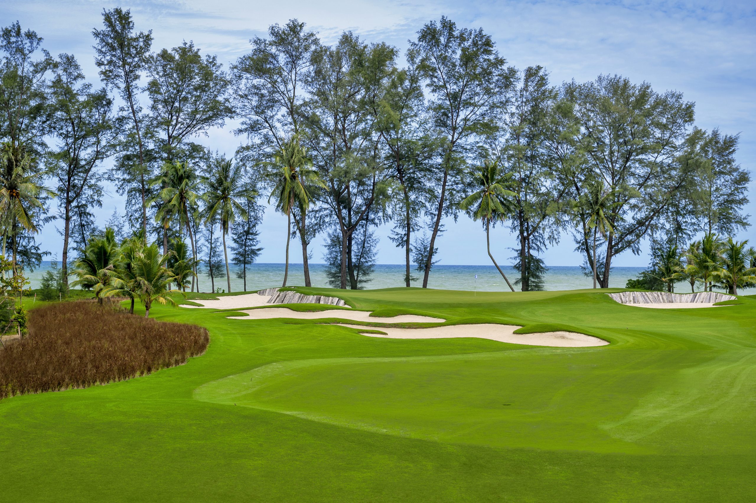 Aquella Golf Resort & Country Club