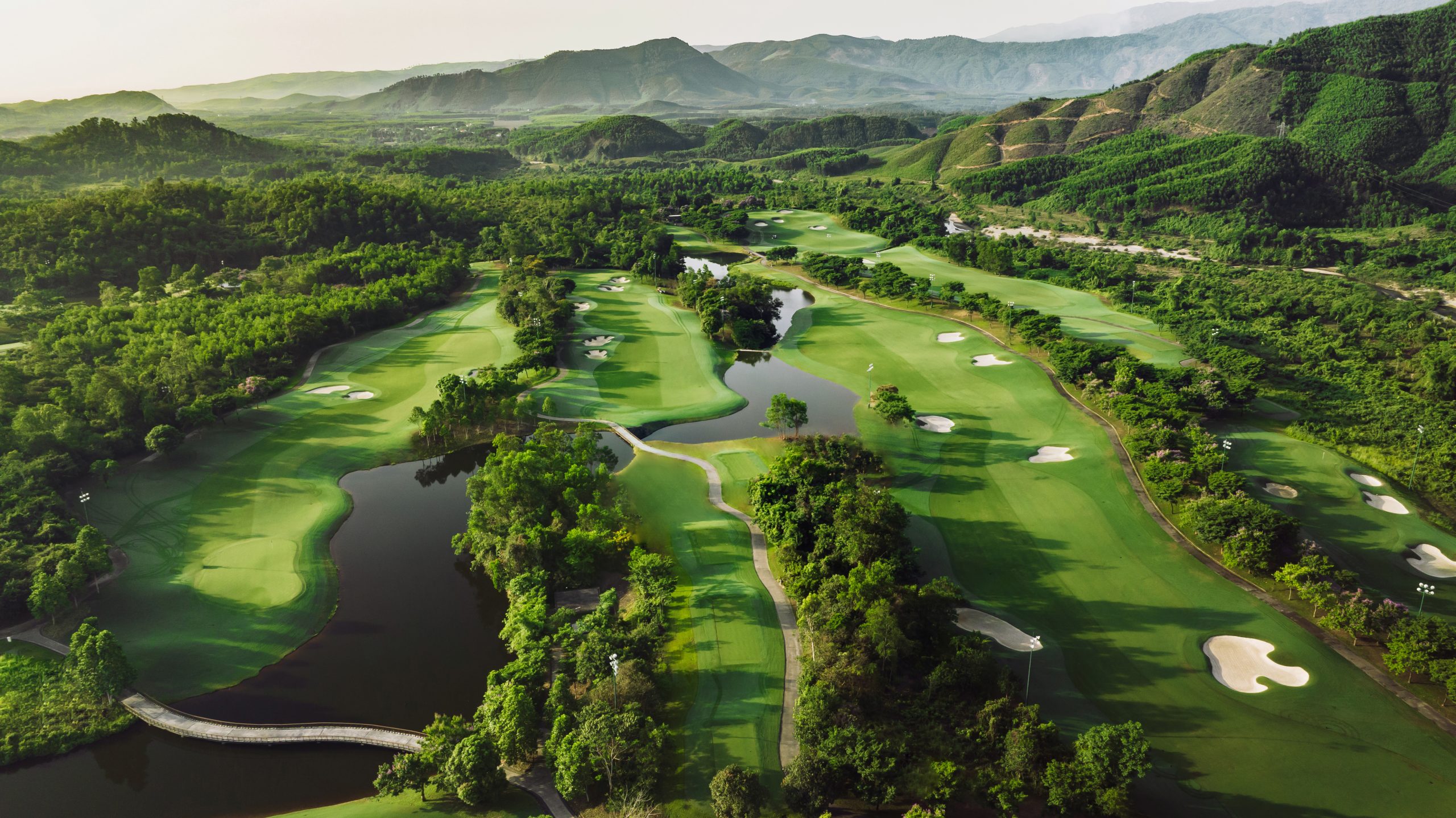CENTRAL VIETNAM GOLF TOUR – Code: AT-GCVN 004/ 5D4N3R