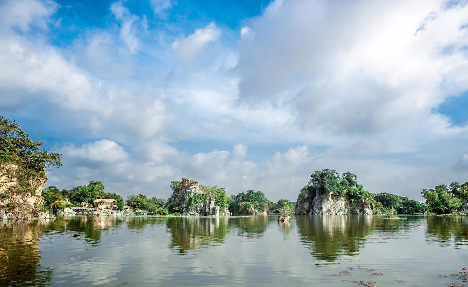 Buu Long Tourist Area
