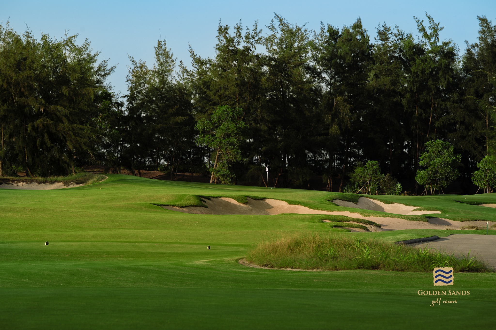 Golden Sands Golf Resort