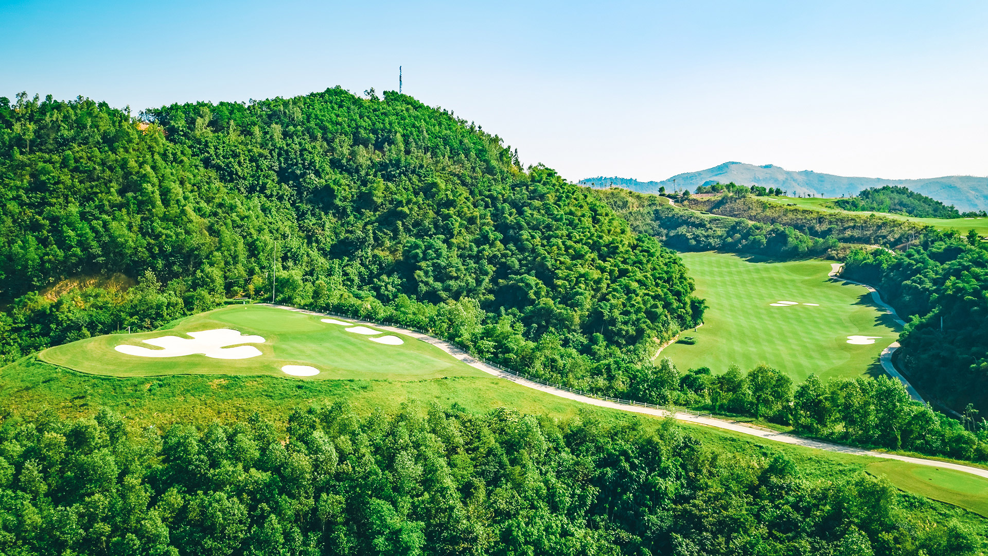 VIETNAM GOLF TOUR-NORTH & SOUTH – Code: AT-GNS 003/ 9D8N4R