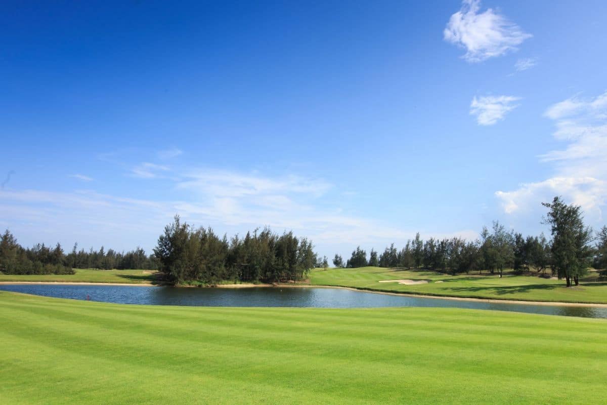 CENTRAL VIETNAM GOLF TOUR & SIGHTSEEING – Code: AT-GCVN 001/ 9D8N4R