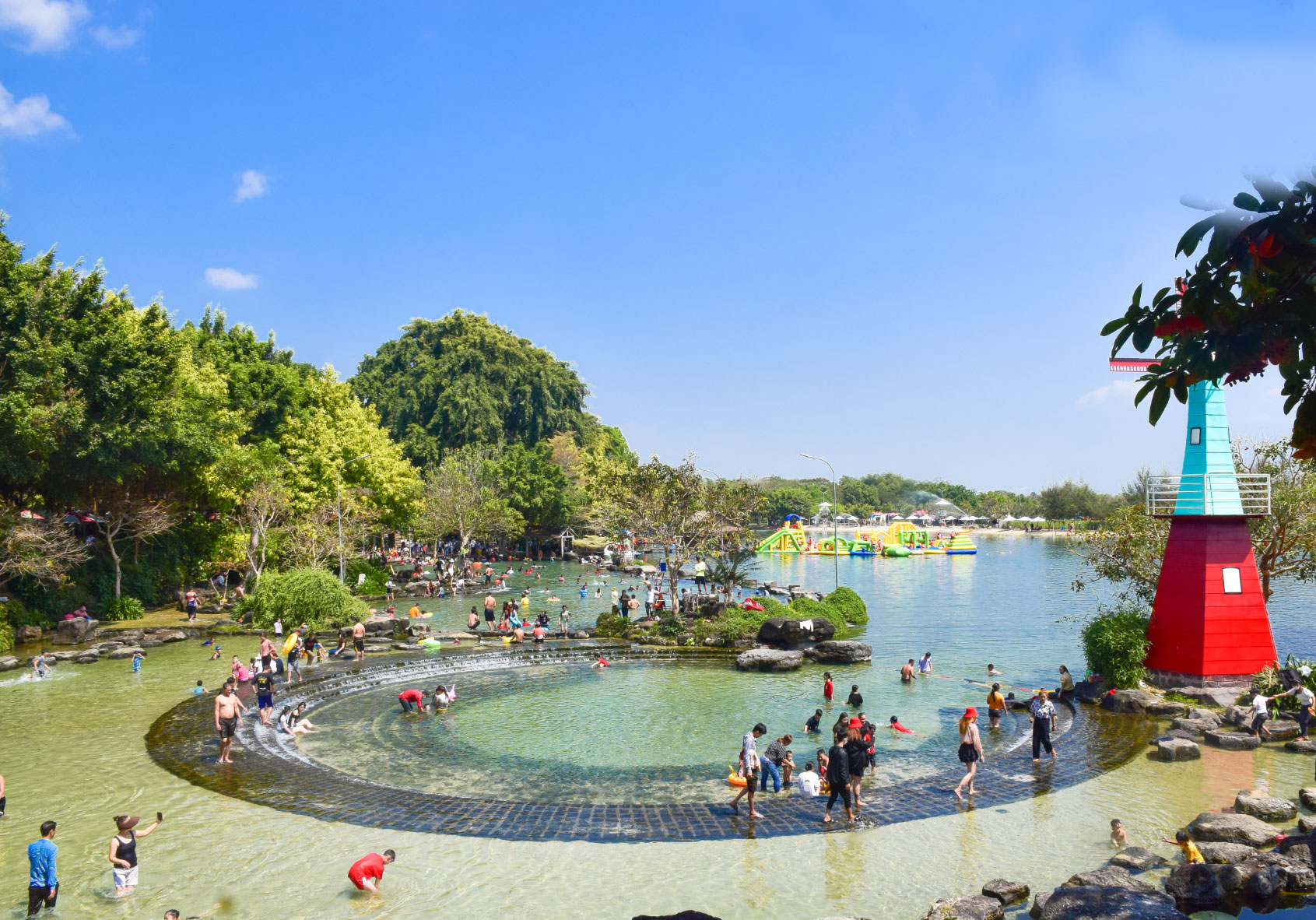Suoi Mo Park