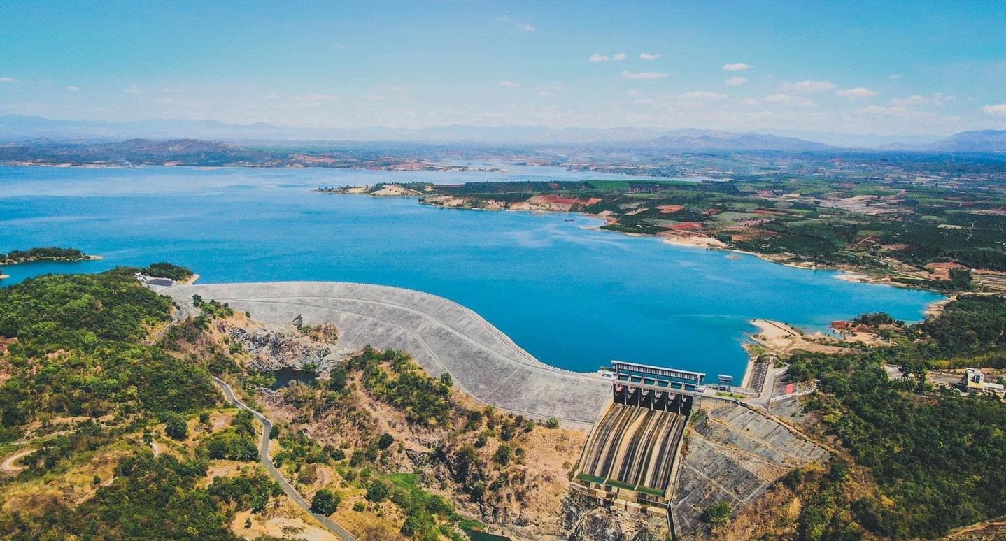 The Yaly hydroelectric reservoir