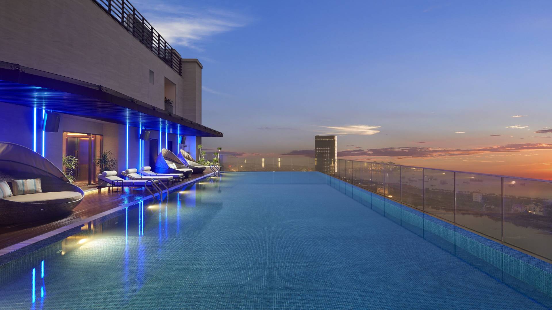 The Watson Premium Ha Long Hotel