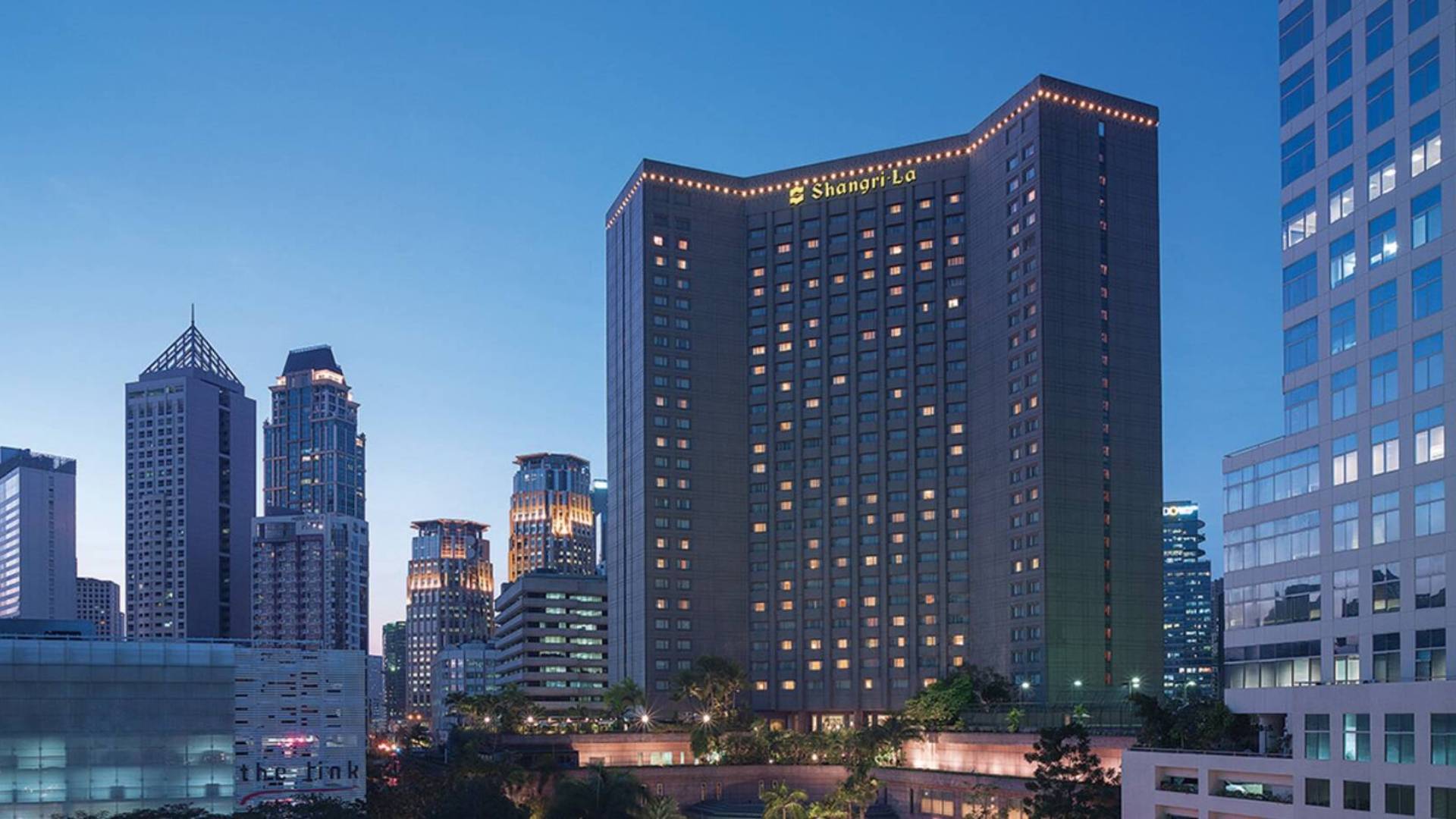 Makati Shangri-La, Manila