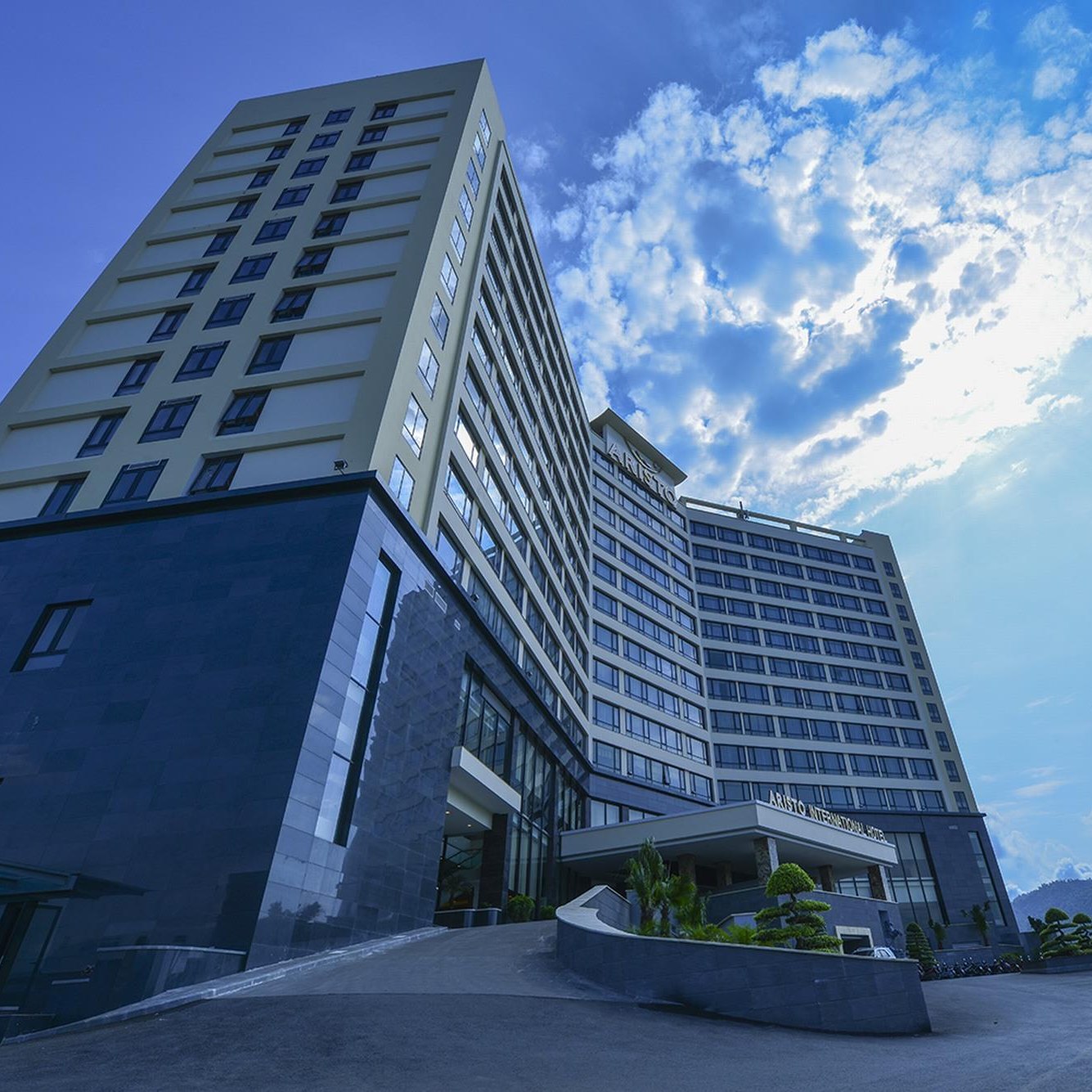 Aristo International Hotel