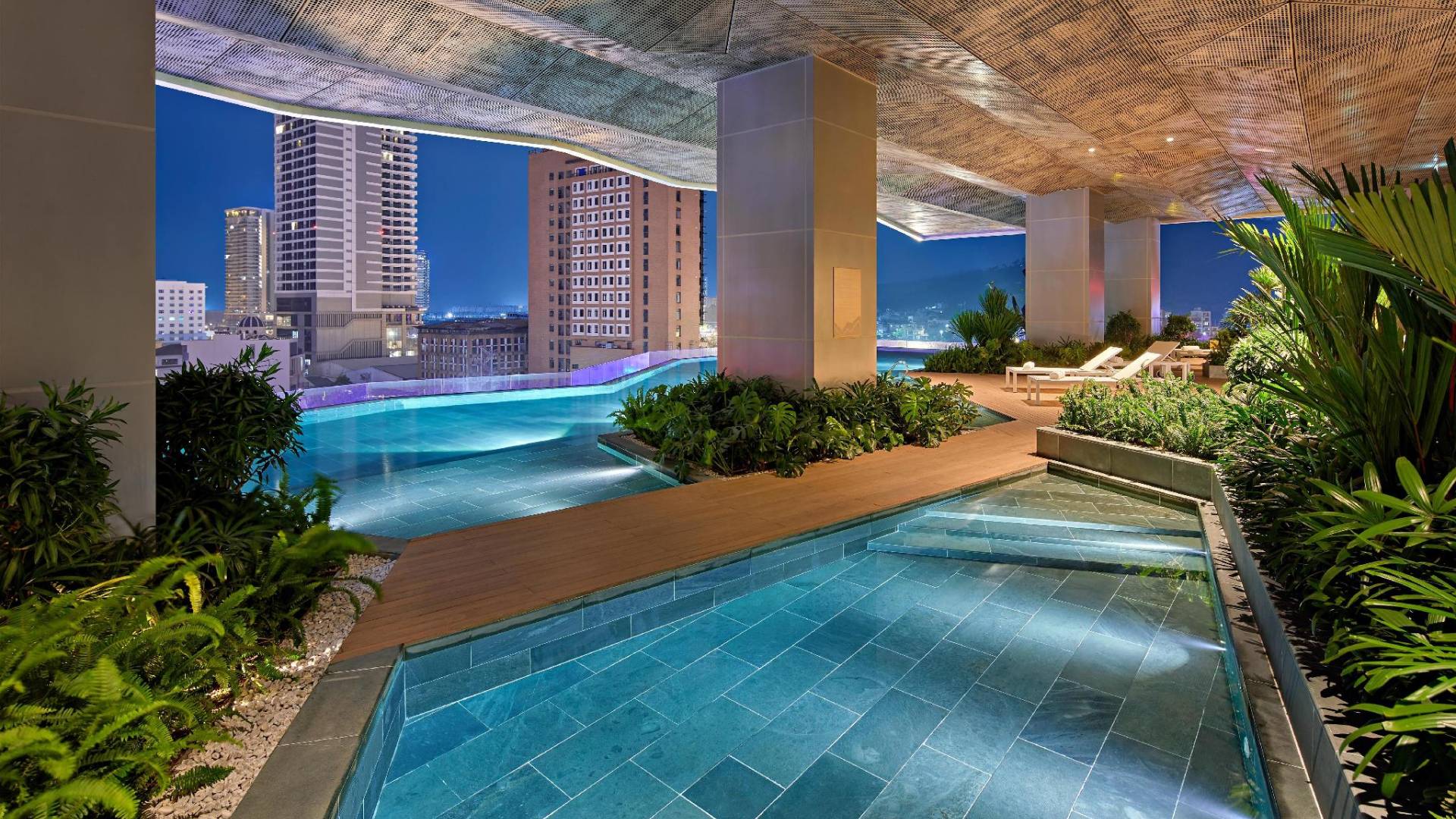Hyatt Place Ha Long Bay