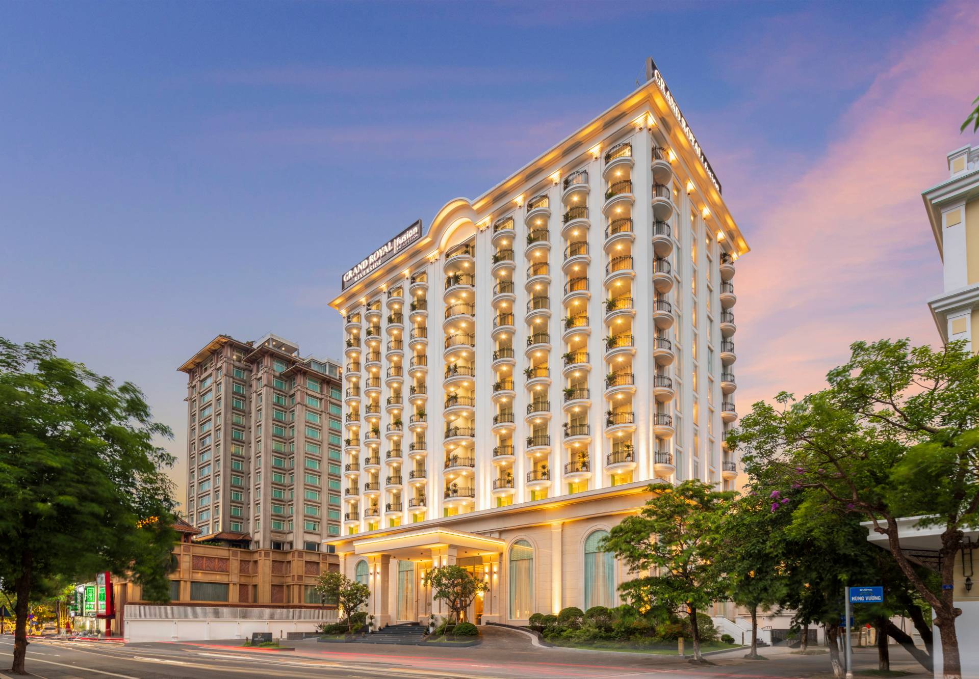 Grand Royal Riverside Hue – Fusion Collection