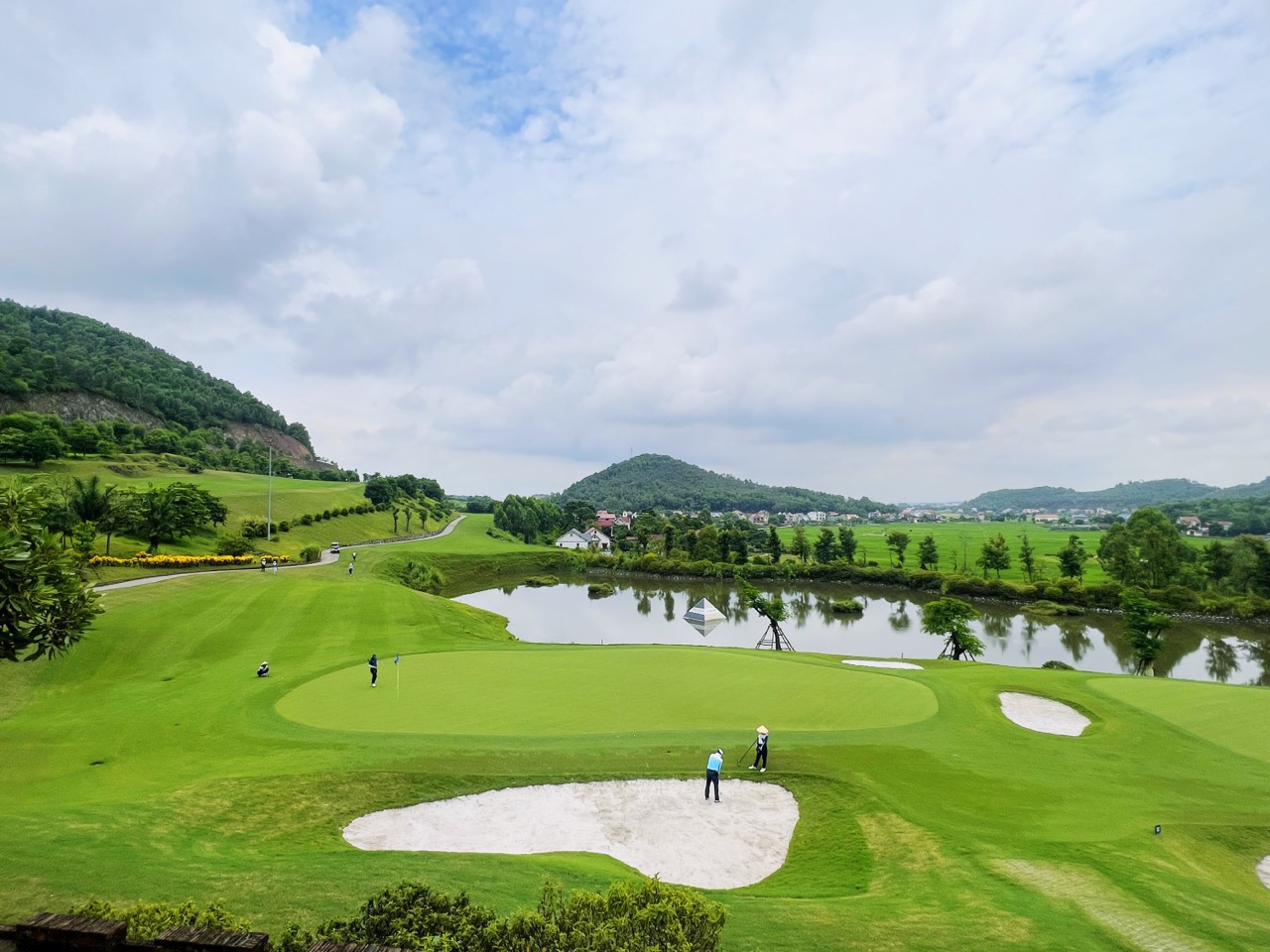 Amber Hills Golf & Resort