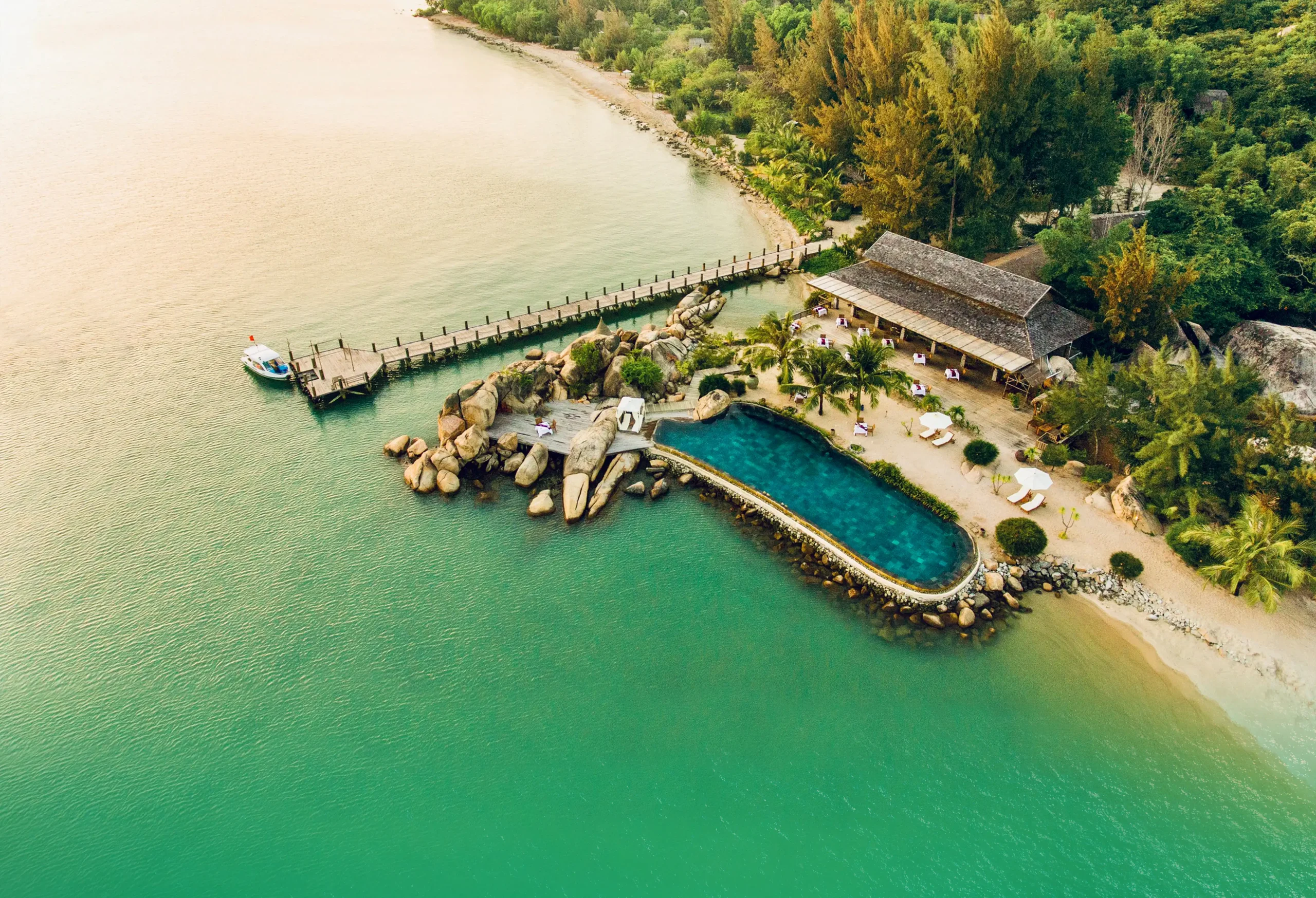 L’ALYA NINH VAN BAY RESORT