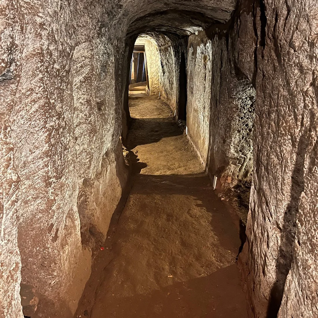 Vinh Moc tunnels